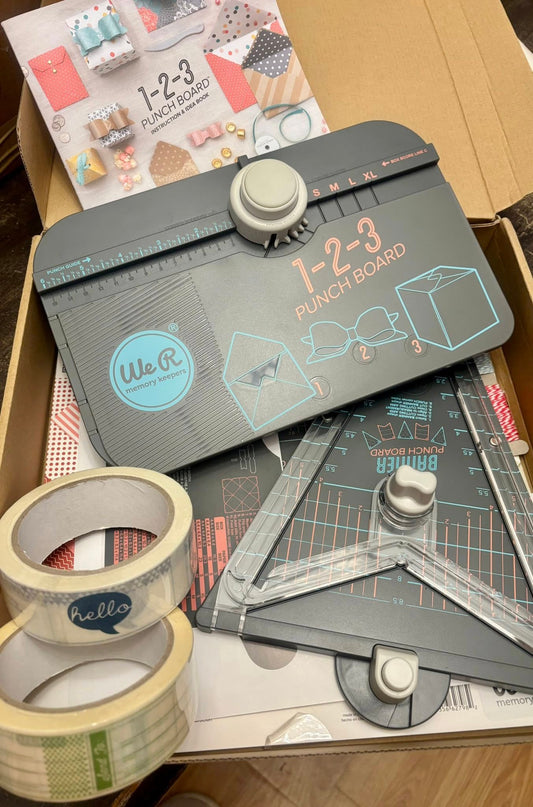 WE R MEMORIES KEEPERS SCRAPBOOK SET