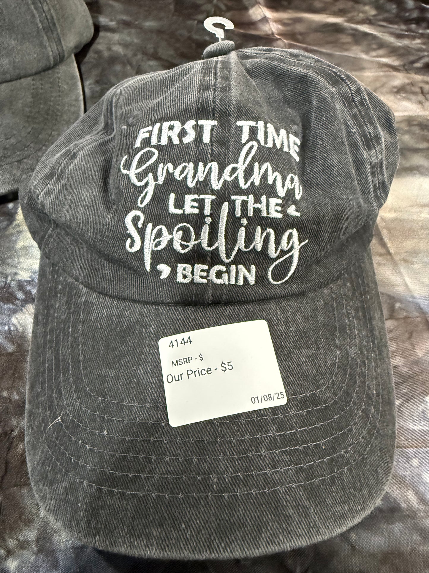 $ 5 hats