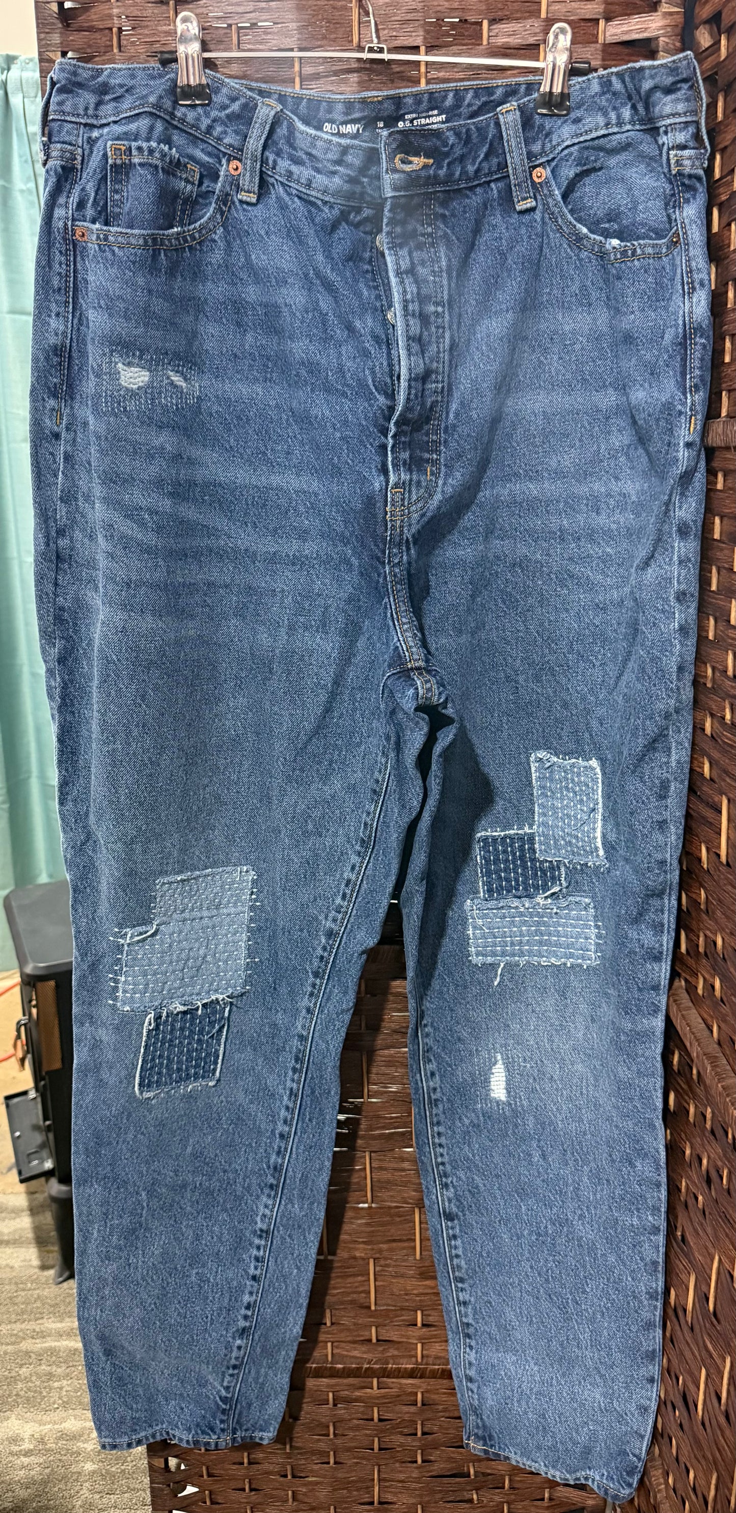 Straight Jeans