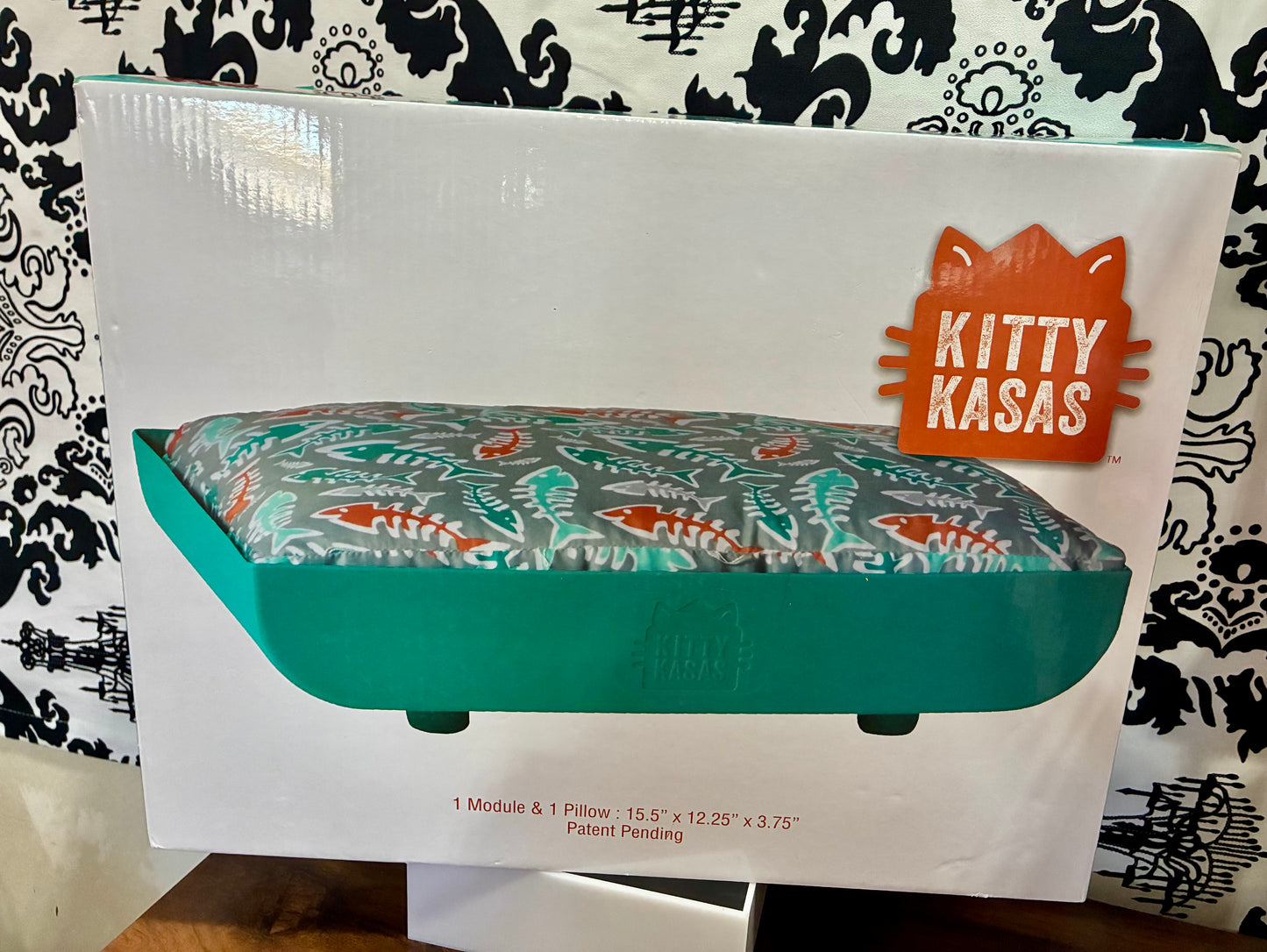 Small Kitty Kasas Penthaus Cat Bed