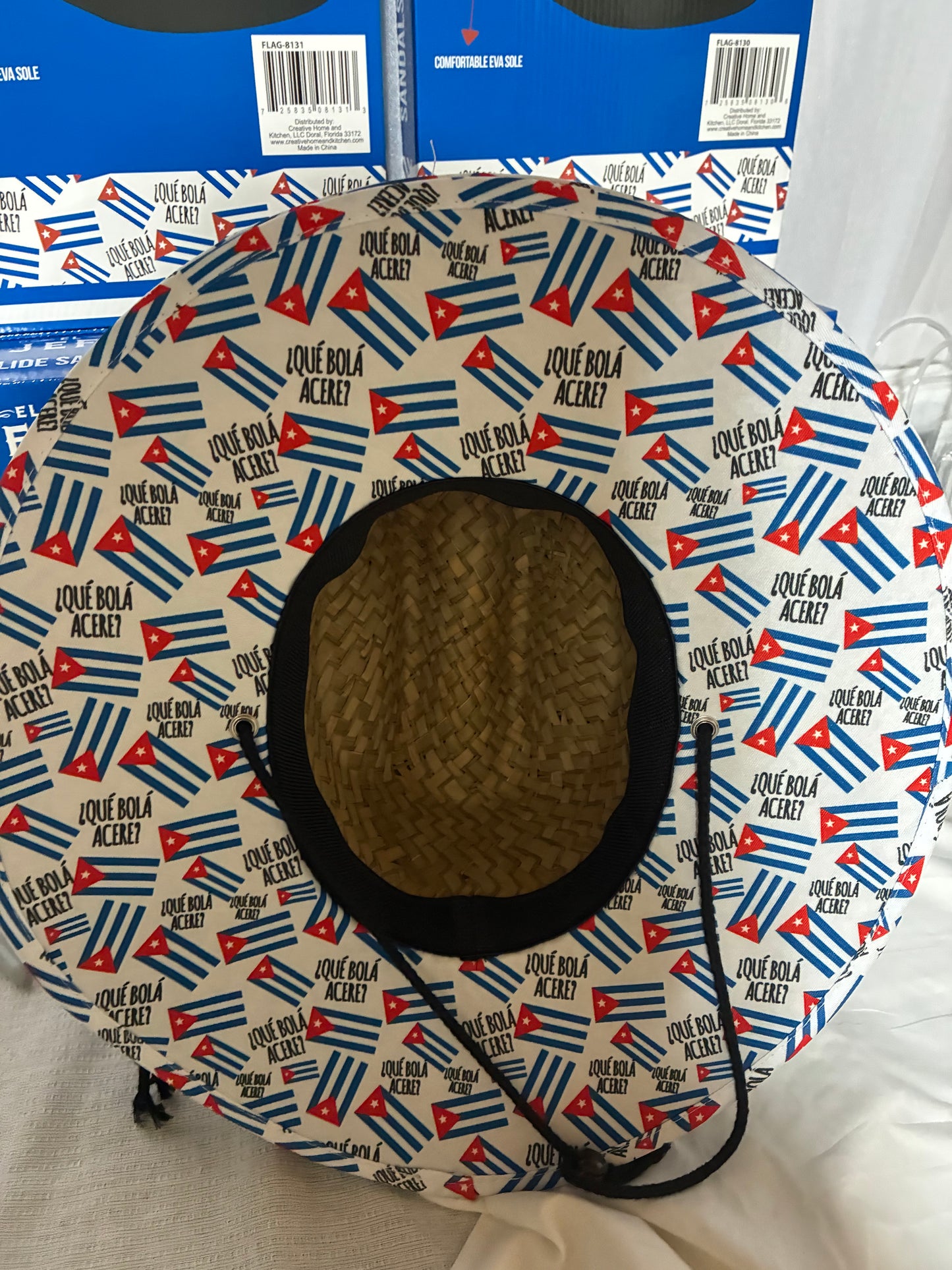STRAW HAT SUMMER TIME FUN