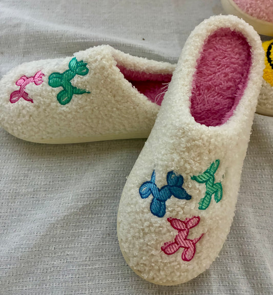 LADIES SLIPPERS