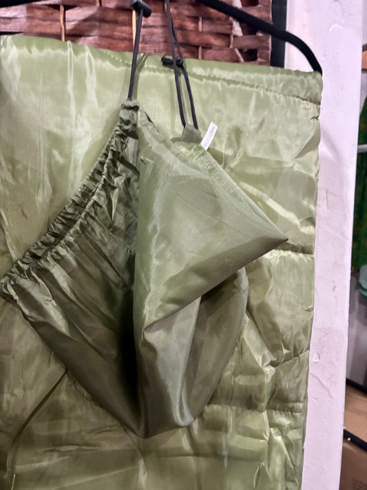GREEN SLEEPING BAG