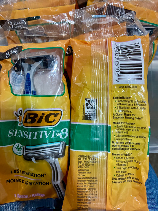 BIC SENSITIVE 3 SHAVER