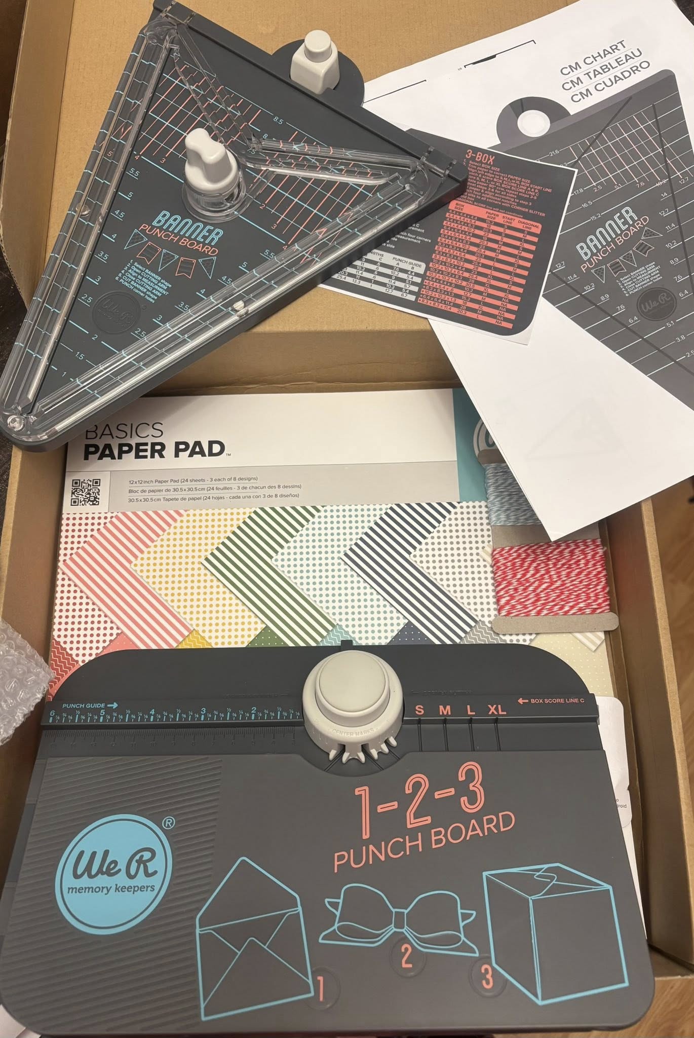 WE R MEMORIES KEEPERS SCRAPBOOK SET