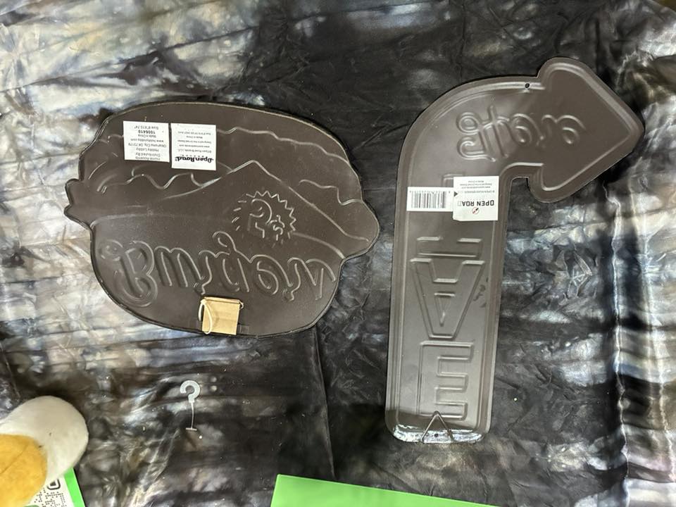 OPEN ROAD BRANDS METAL SIGN SET