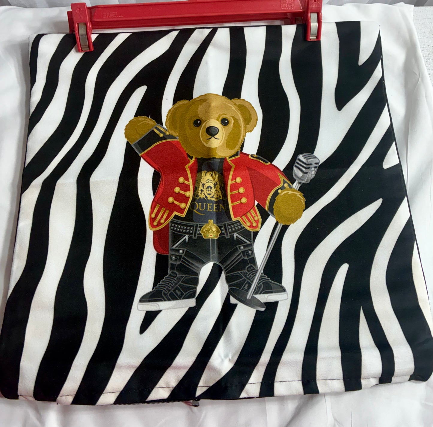 ZIPPERED PILLOW COVERS 18 x 18