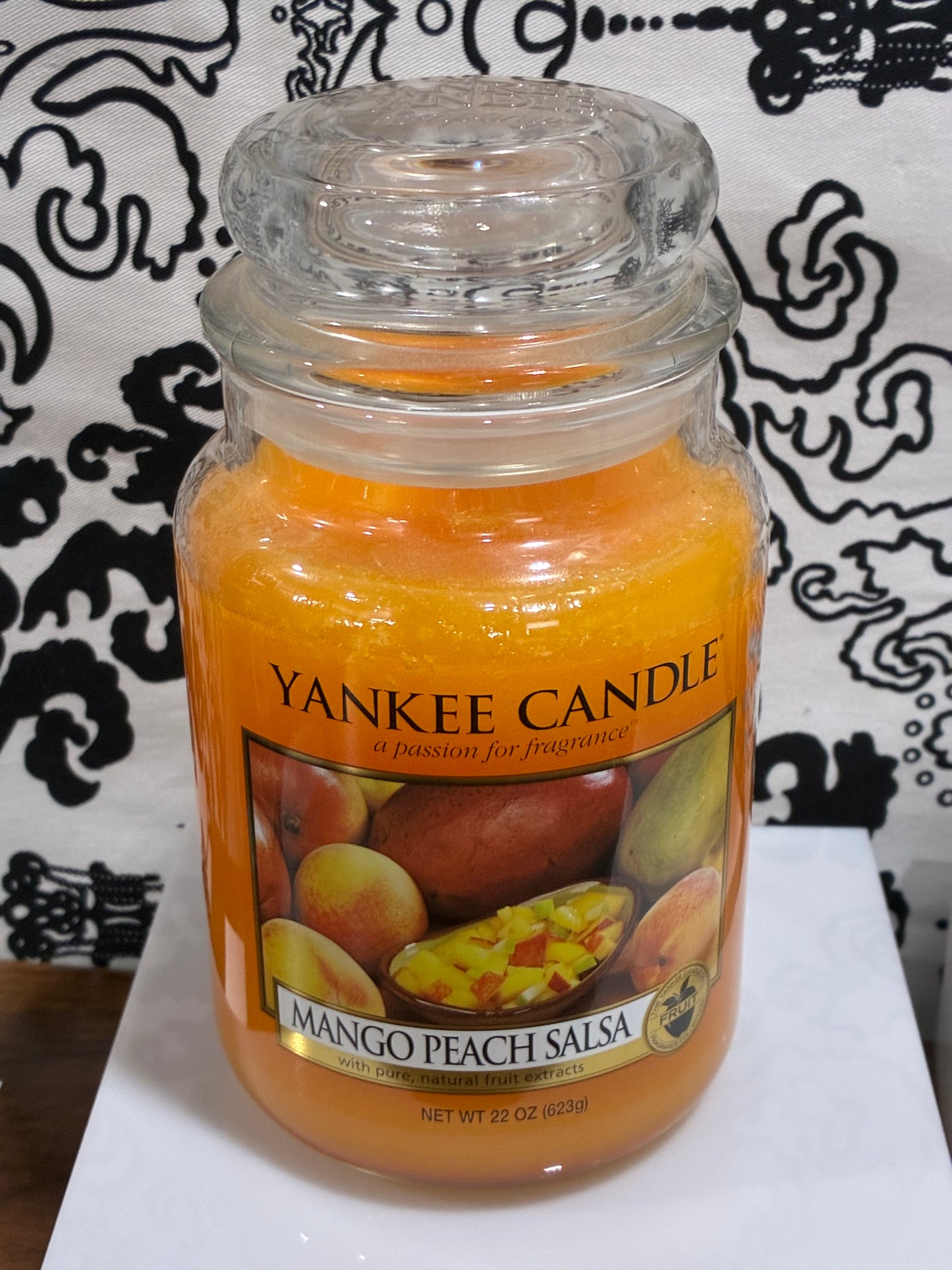 Yankee Candle 22oz jar in the Mango Peach Salsa