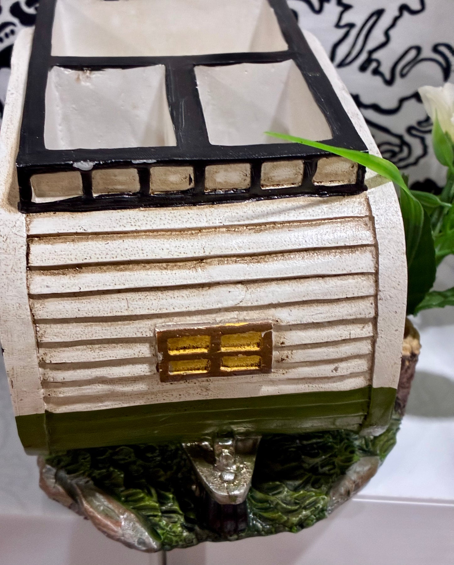Retro Camper Desktop Multipurpose Organizer