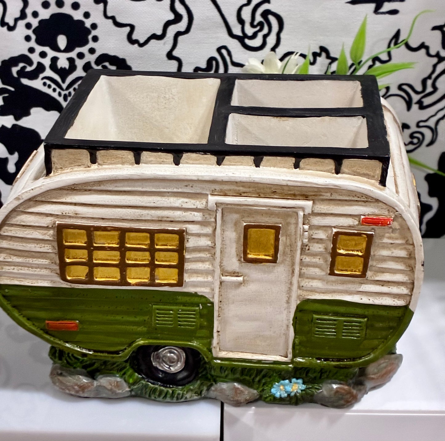 Retro Camper Desktop Multipurpose Organizer