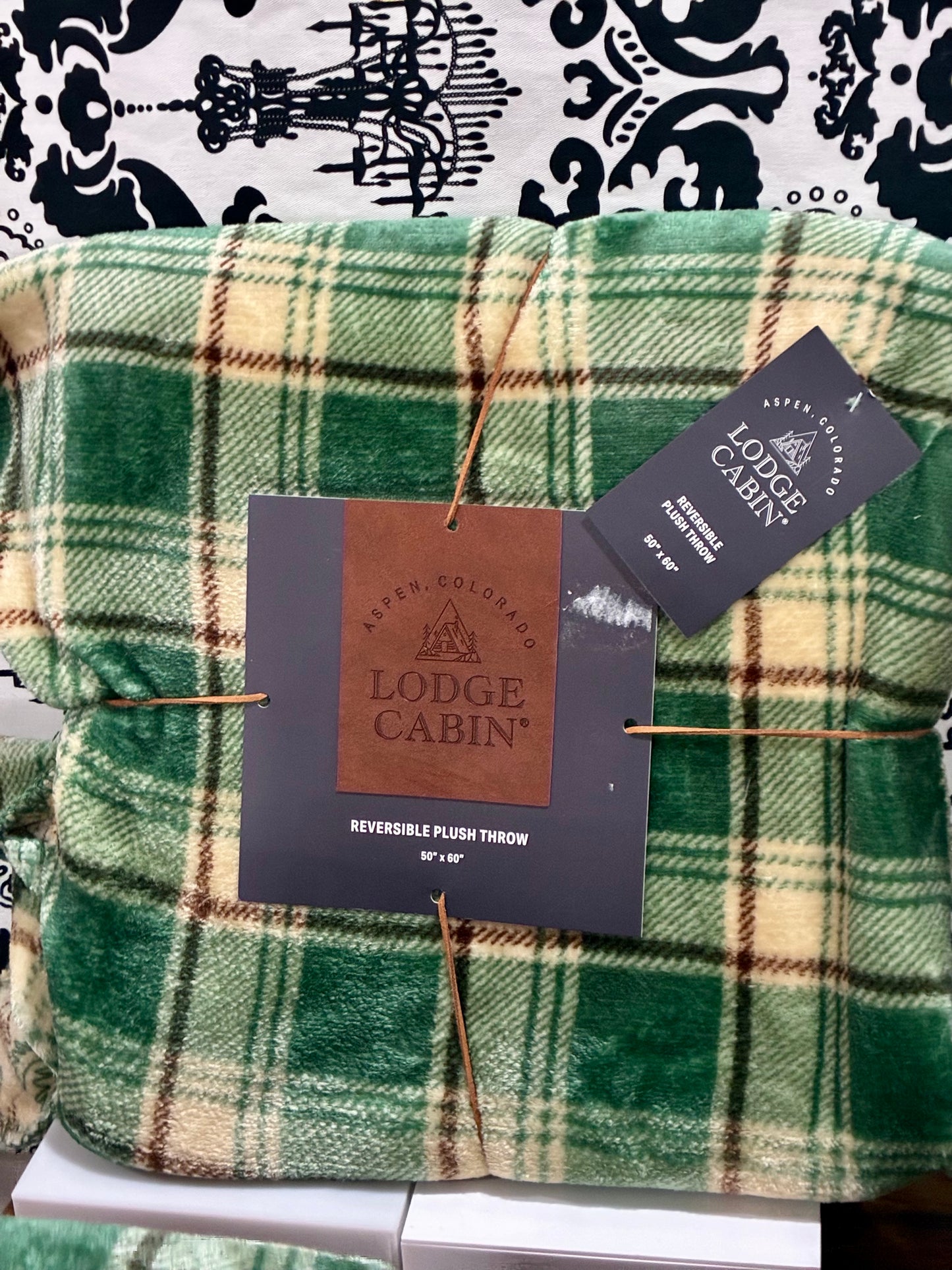 Lodge Cabin Reversible Plush Throw