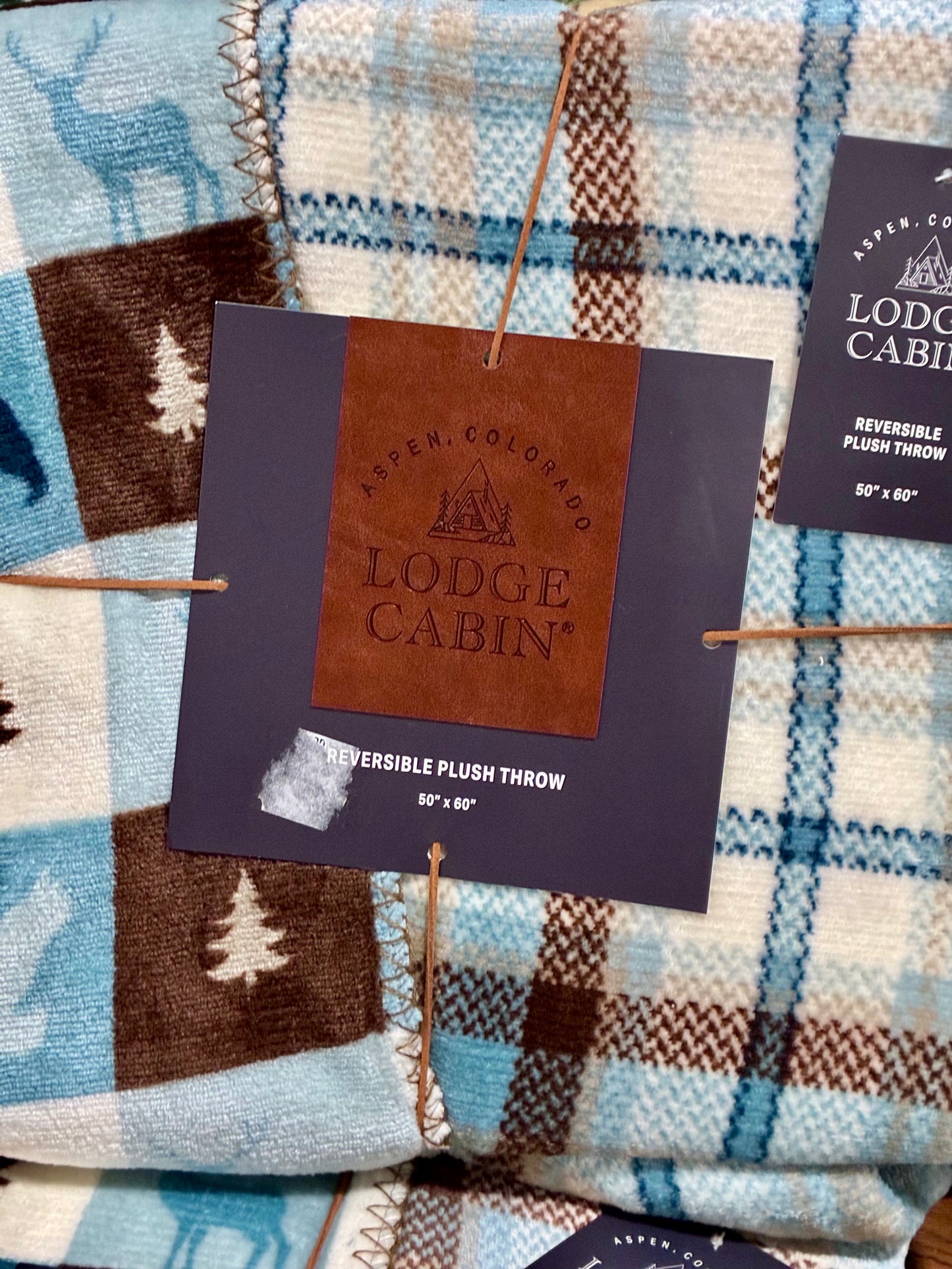 Lodge Cabin Reversible Plush Throw