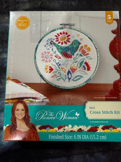 3 Embroidery Kits