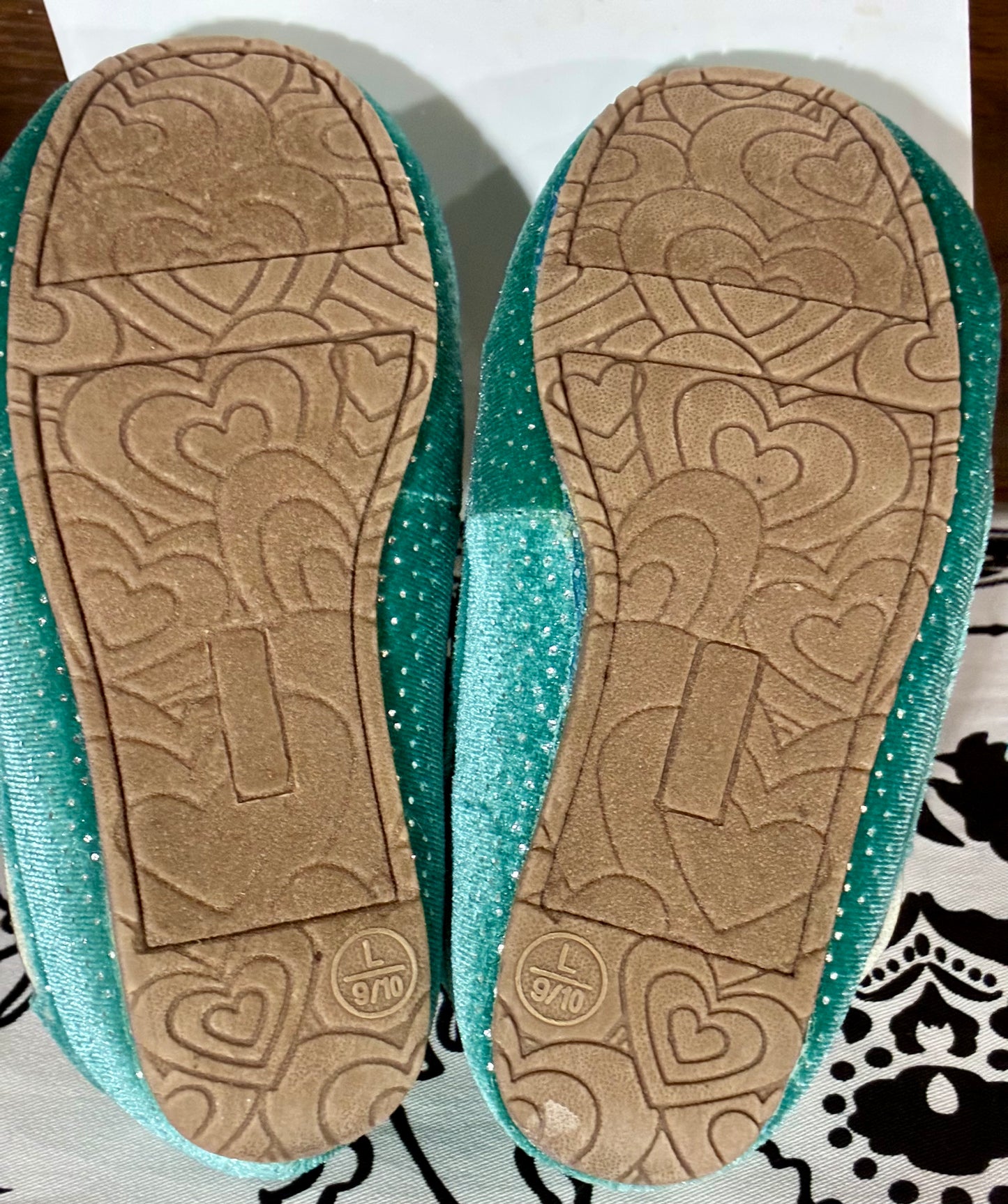 Target Girls Teal Sparkle Slippers size 9/10