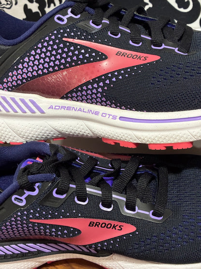 Brooks Adrenaline GTS 22 Womens Running Shoes Size - 7