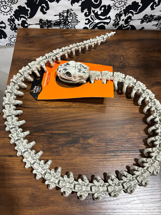 HYDE and EEK Snake Skeleton