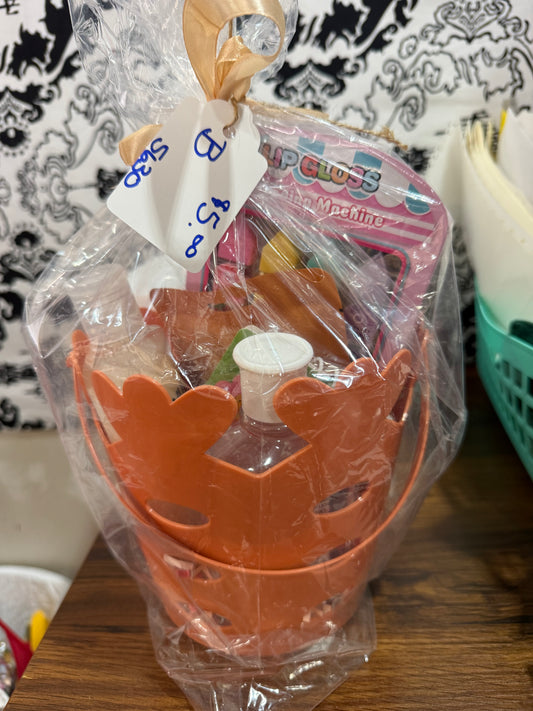 Small Easter Basket (Several to Choose From)