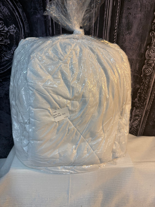 Twin Size Comforter Set