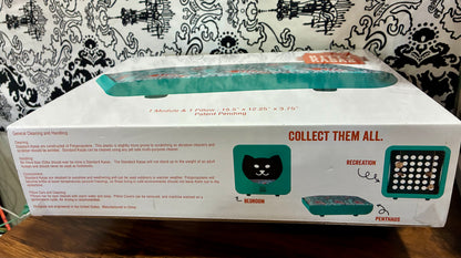 Small Kitty Kasas Penthaus Cat Bed
