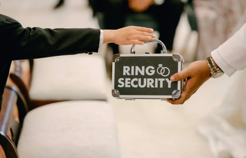 THE RING LEGEND SECURITY RING BEARER CASE