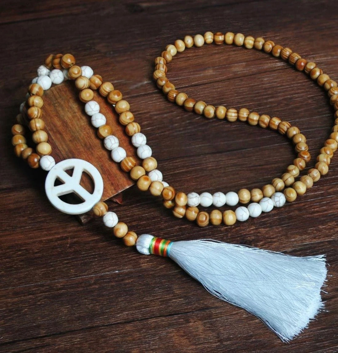 BOHEMIAN TASSELS WOOD NECKLACE