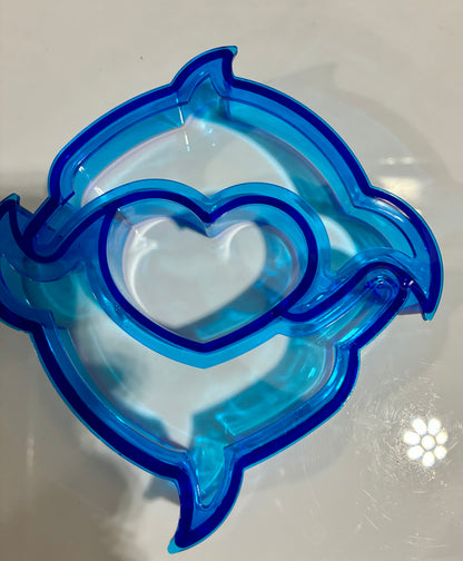 COLORFUL SHAPED SANDWICH CUTTERS