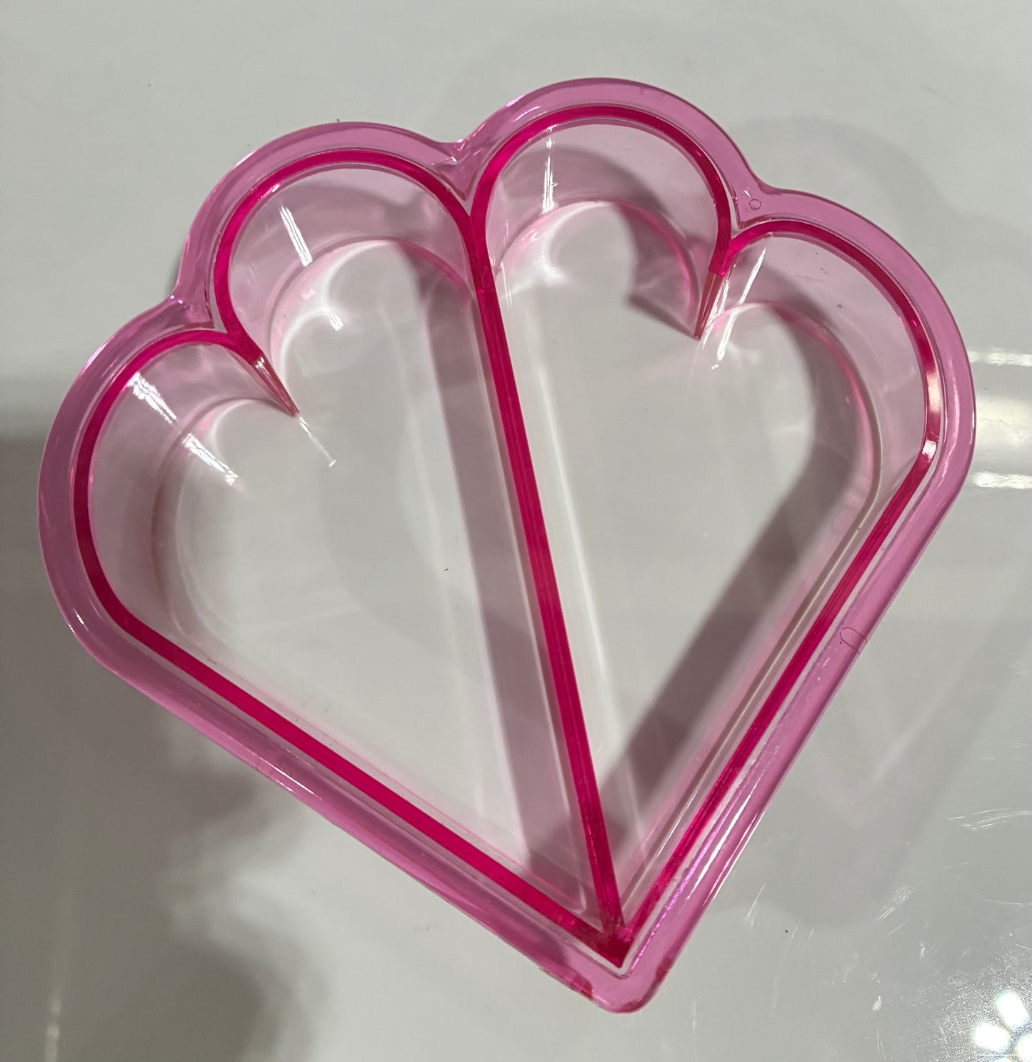 COLORFUL SHAPED SANDWICH CUTTERS