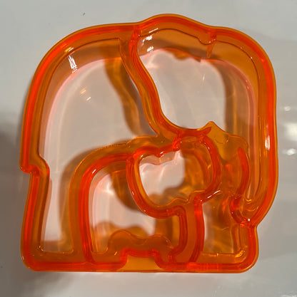 COLORFUL SHAPED SANDWICH CUTTERS