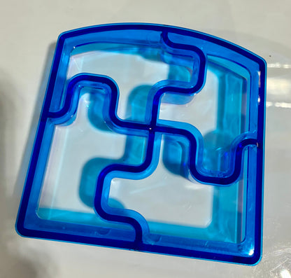 COLORFUL SHAPED SANDWICH CUTTERS