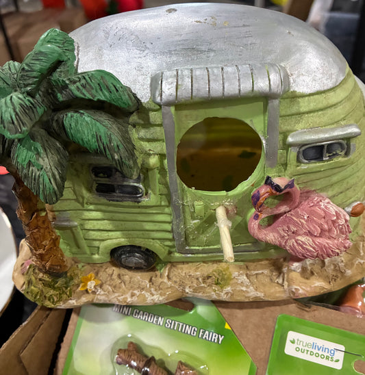 SET OF MINI GARDEN GNOMES AND SUCH