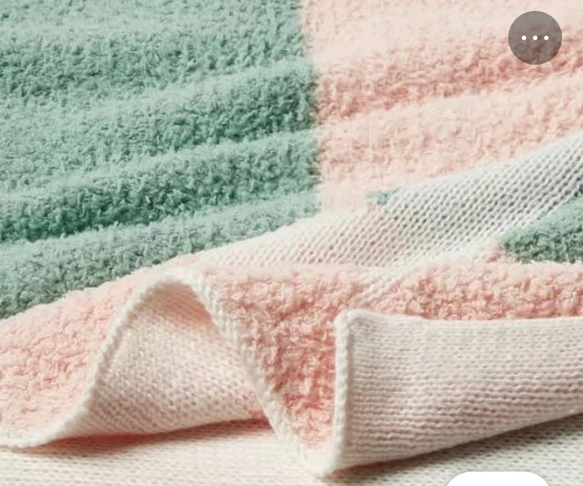 TULIP KNIT THROW BLANKET 58 X 48