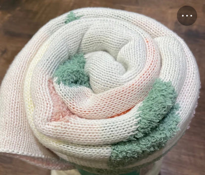 TULIP KNIT THROW BLANKET 58 X 48