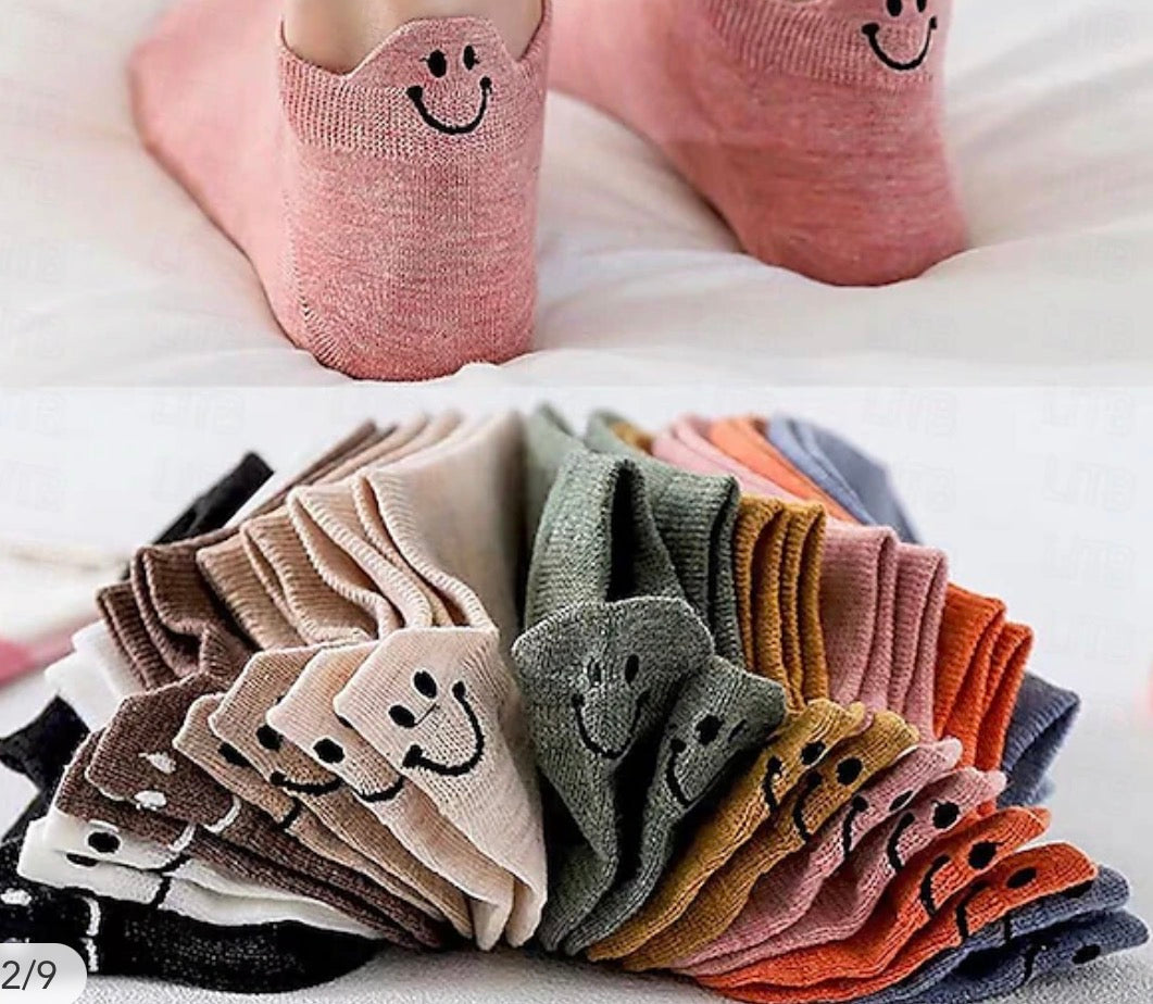 10 PACK LOWCUT SMILE SOCKS