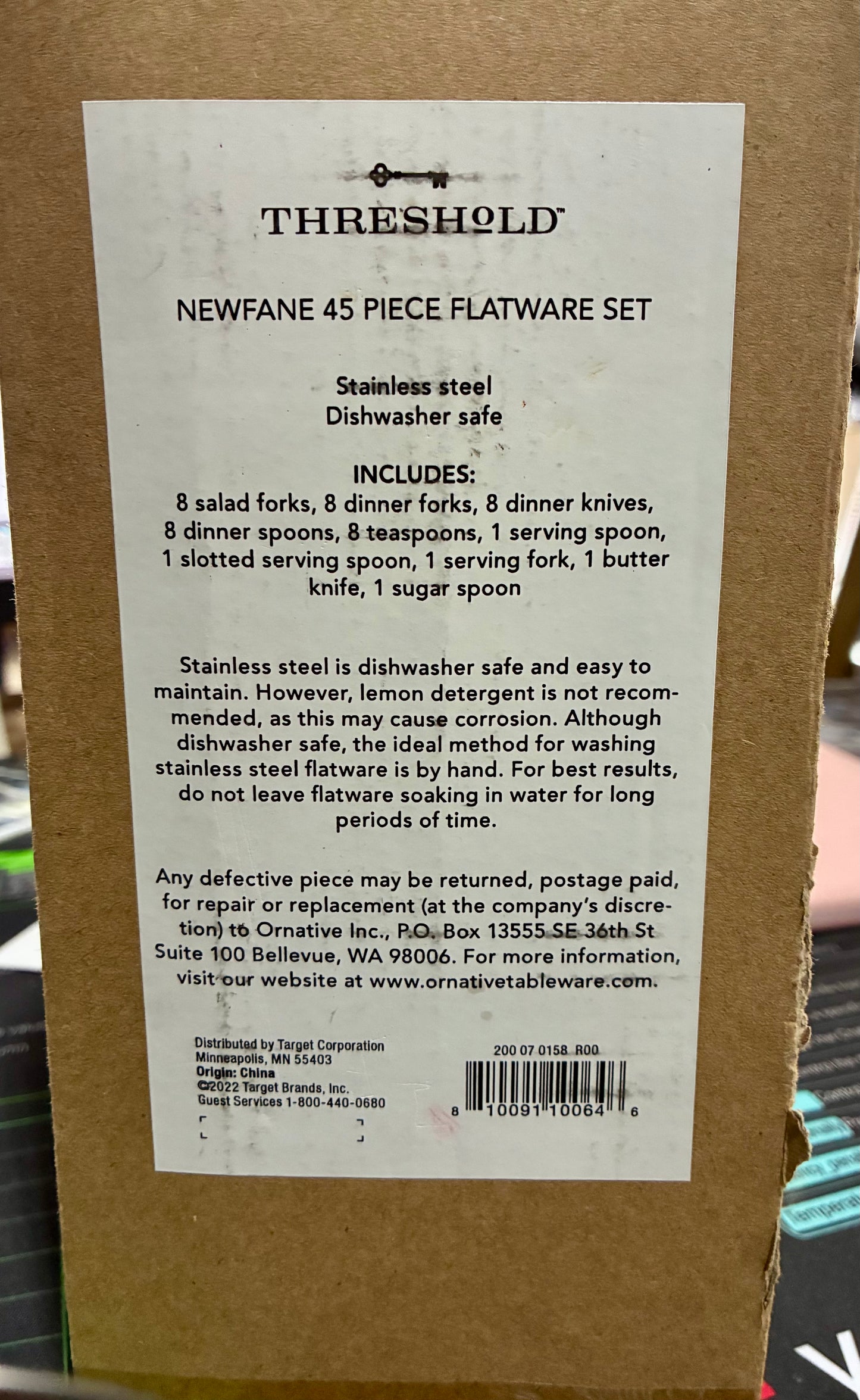 THRESHOLD  NEWFANE 45 PC FLATWARE SET