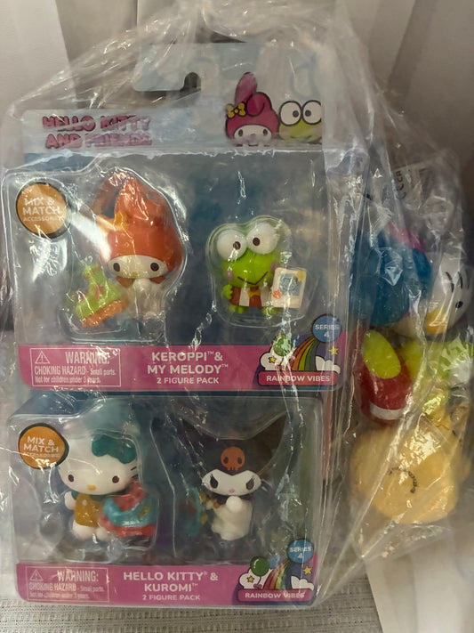 HELLO KITTY SET 0F 4 items