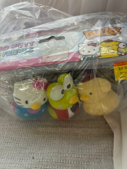 HELLO KITTY SET 0F 4 items