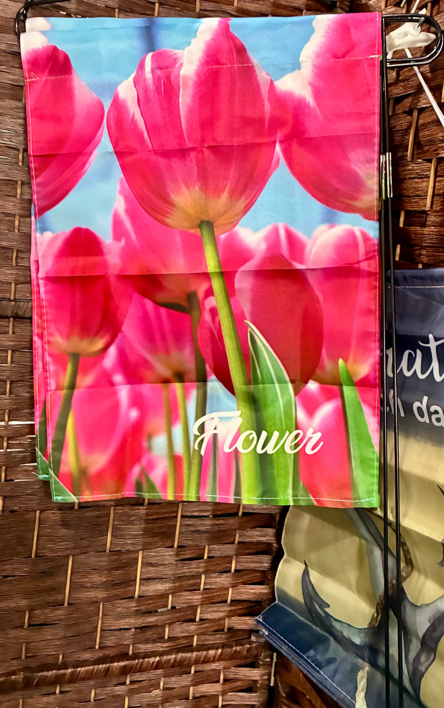 GARDEN FLAGS