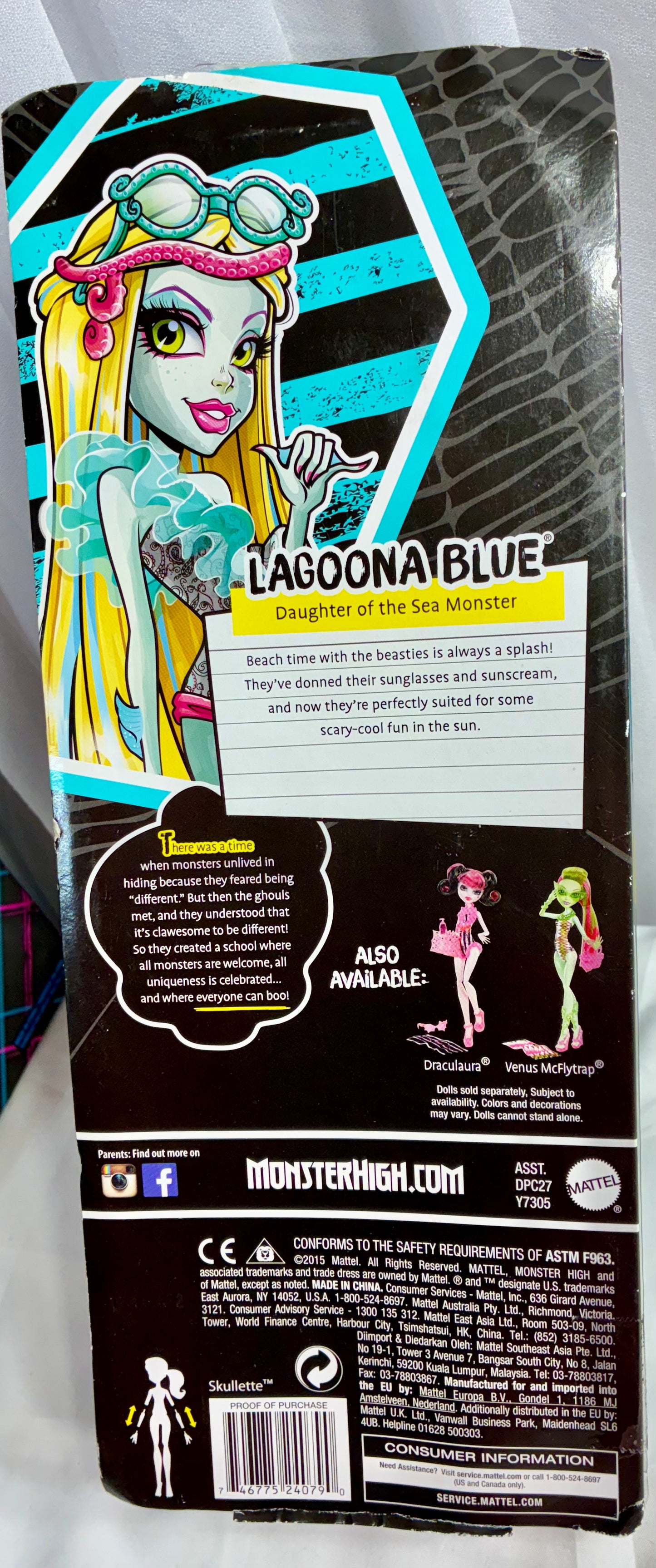 MONSTER HIGH DOLL /CARRY CASE