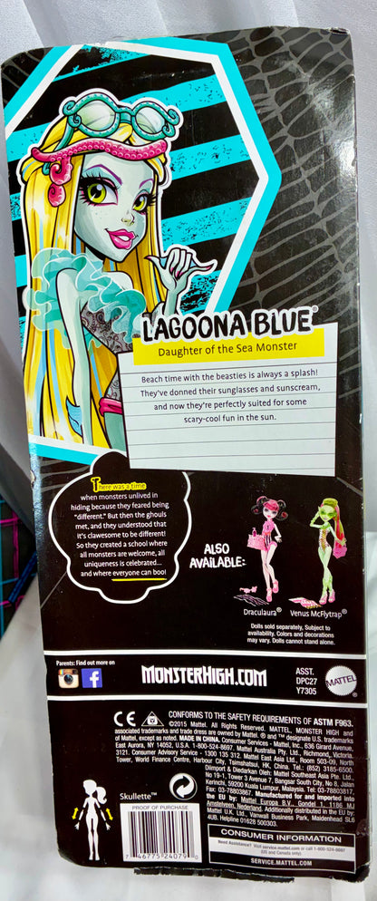 MONSTER HIGH DOLL /CARRY CASE
