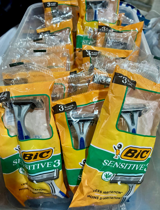 BIC SENSITIVE 3 SHAVER