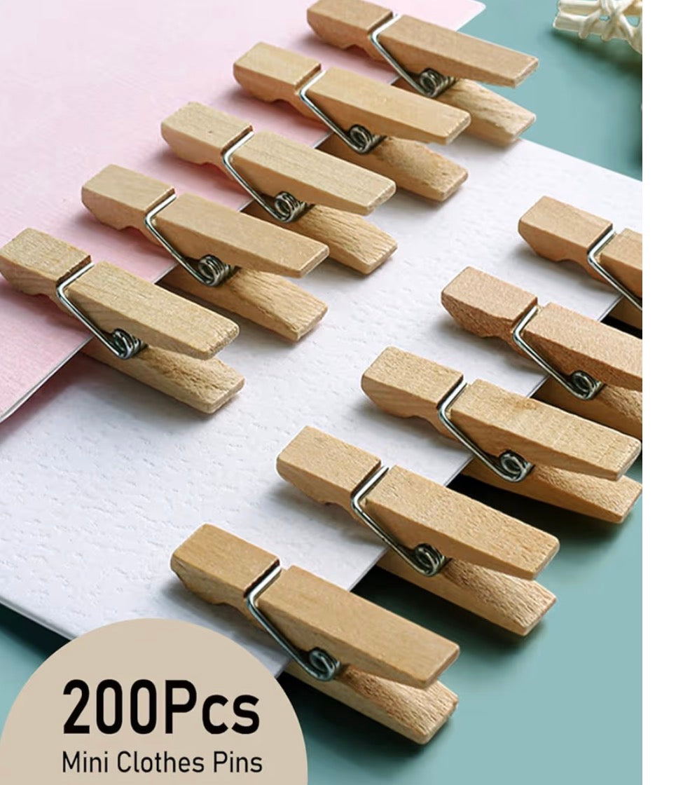 200 PCS Mini Clothespins
